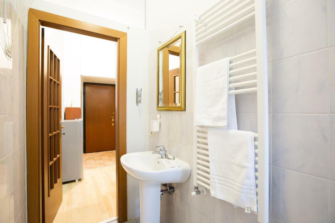 Apartment Veniero 12 Milaan Buitenkant foto